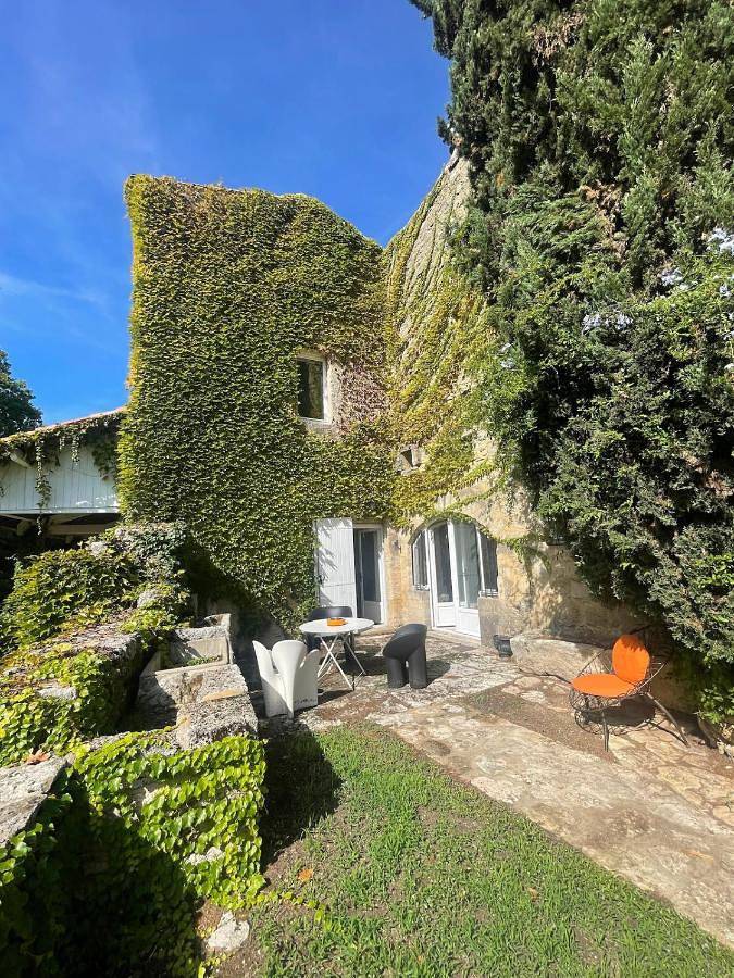 Location de vacances pour 25 personnes, avec piscine ainsi que sauna et balcon à Sanilhac-Sagriès - 4