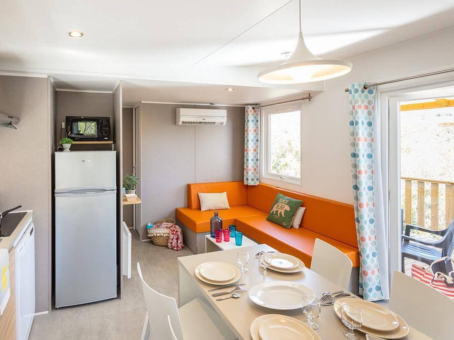 Yelloh! Village Camping Domaine des Bans - Mobilhome 6 personas - Mobil-home | Premium | 3 Dormitorios | 6 Pers | Terraza Salón | Aire acondicionado | Tv in Corcieux, Parque natural regional de los Ballons des Vosges