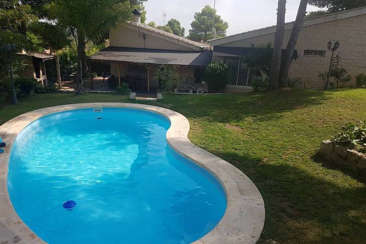 Chalet pour 9 personnes, avec jardin et terrasse, animaux acceptés