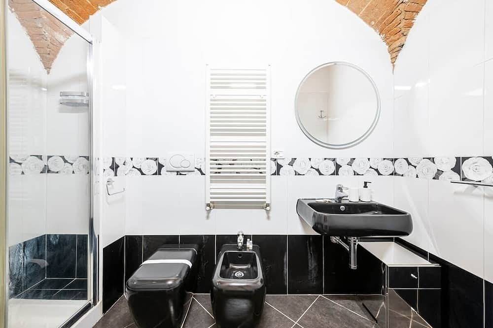 Entire apartment, [Historic Center] Suite Medicea - hydro tub - A/C in Grosseto, Grosseto Province