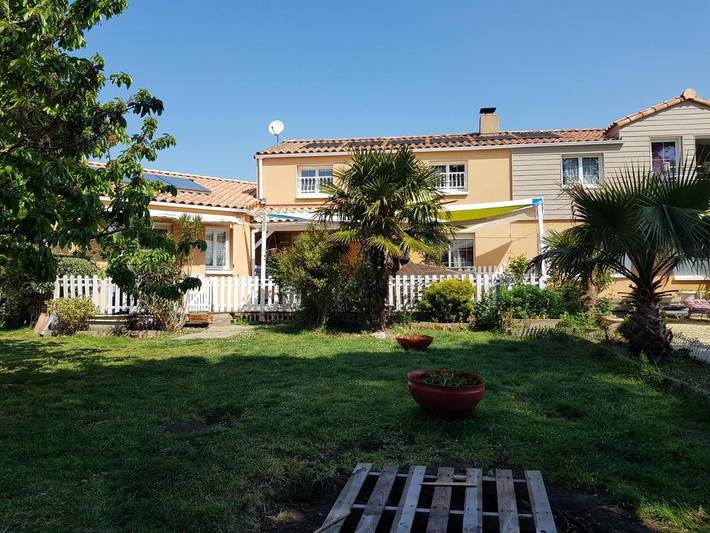 Appartement de vacances pour 4 personnes, avec vue et jardin