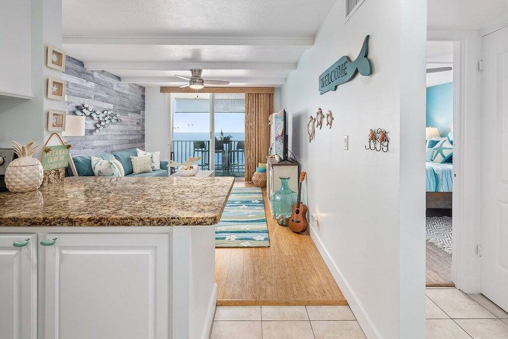 Ganze Wohnung, 🌊 Epic Oceanfront Condo at Hale Kona Kai #403, Top Floor, Elevator, Central Ac 🐬 in Kailua-Kona, South Kona