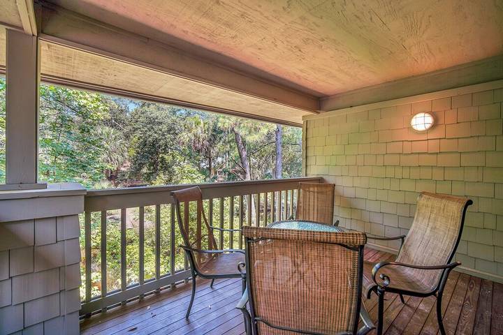 Vacation home for 6 people, with balcony and pool in Hilton Head Island