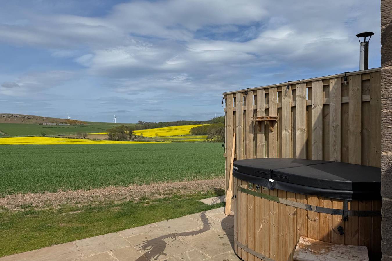 The Blacksmiths Shop hot tub cottage in Northumberland