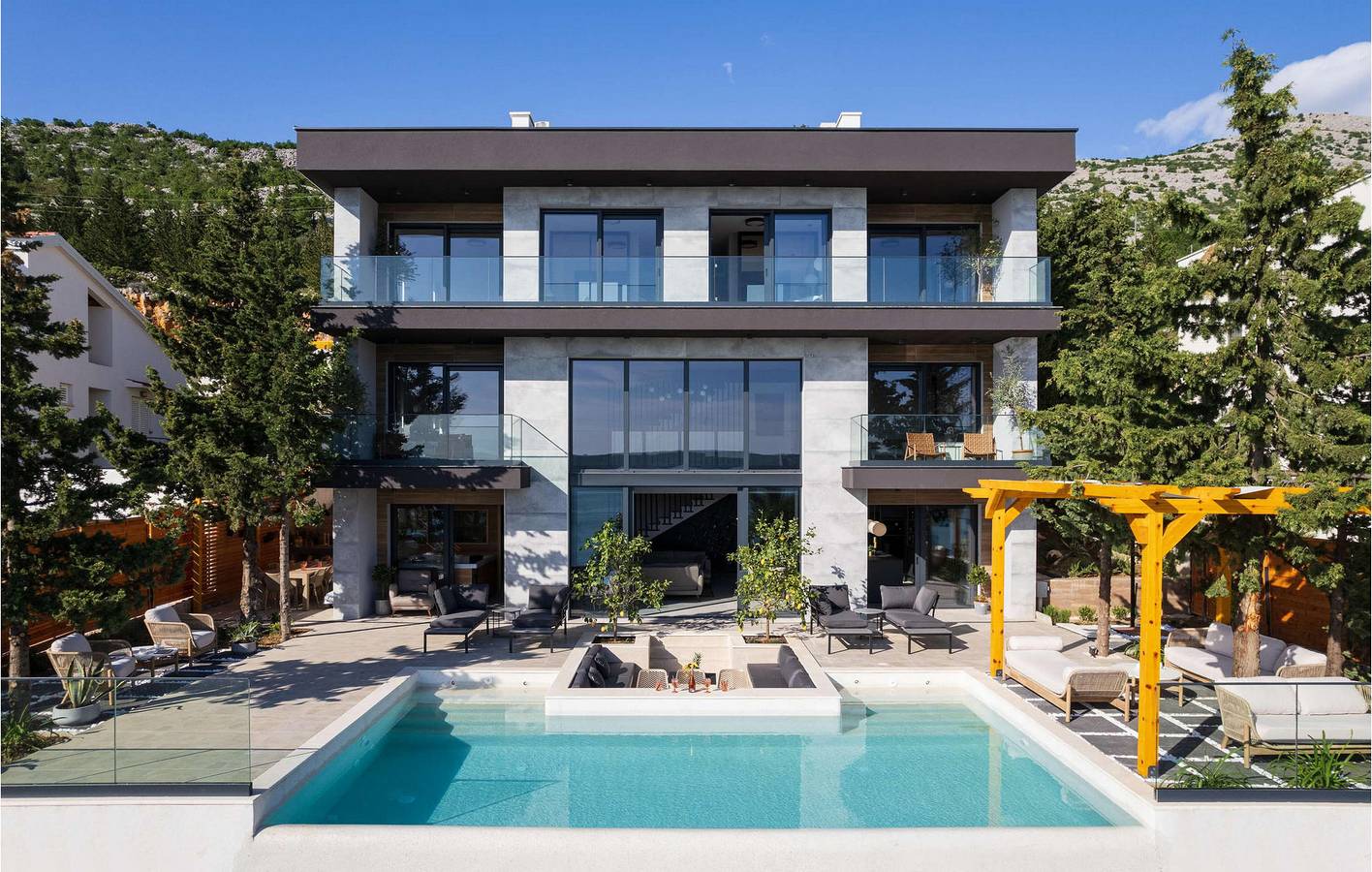 Casa vacanza a Zara a partire da 800€ a notte
