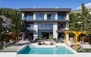 Ferienhaus für 12 Personen, mit Sauna und Whirlpool, mit Haustier in Starigrad Paklenica