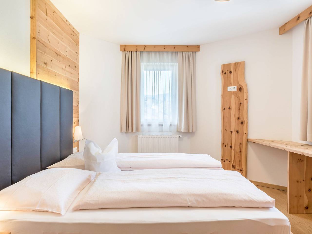 Ganze Ferienwohnung, Apartments Marialisa - Apartment ideal für Paare im obersten Stockwerk mit Bergblick und Whirlpool in Gufidaun, Klausen