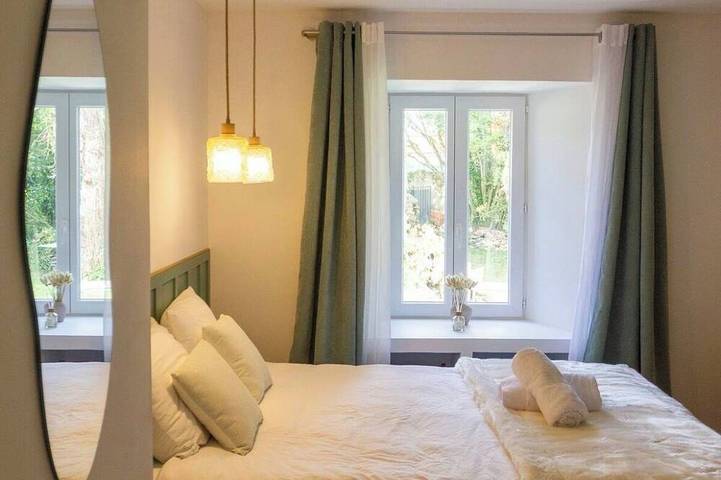 Apartamento entero, Lisael, Vacation Rental for 4 to 6 People Near Puy du Fou in Mauléon, Valle del Loira