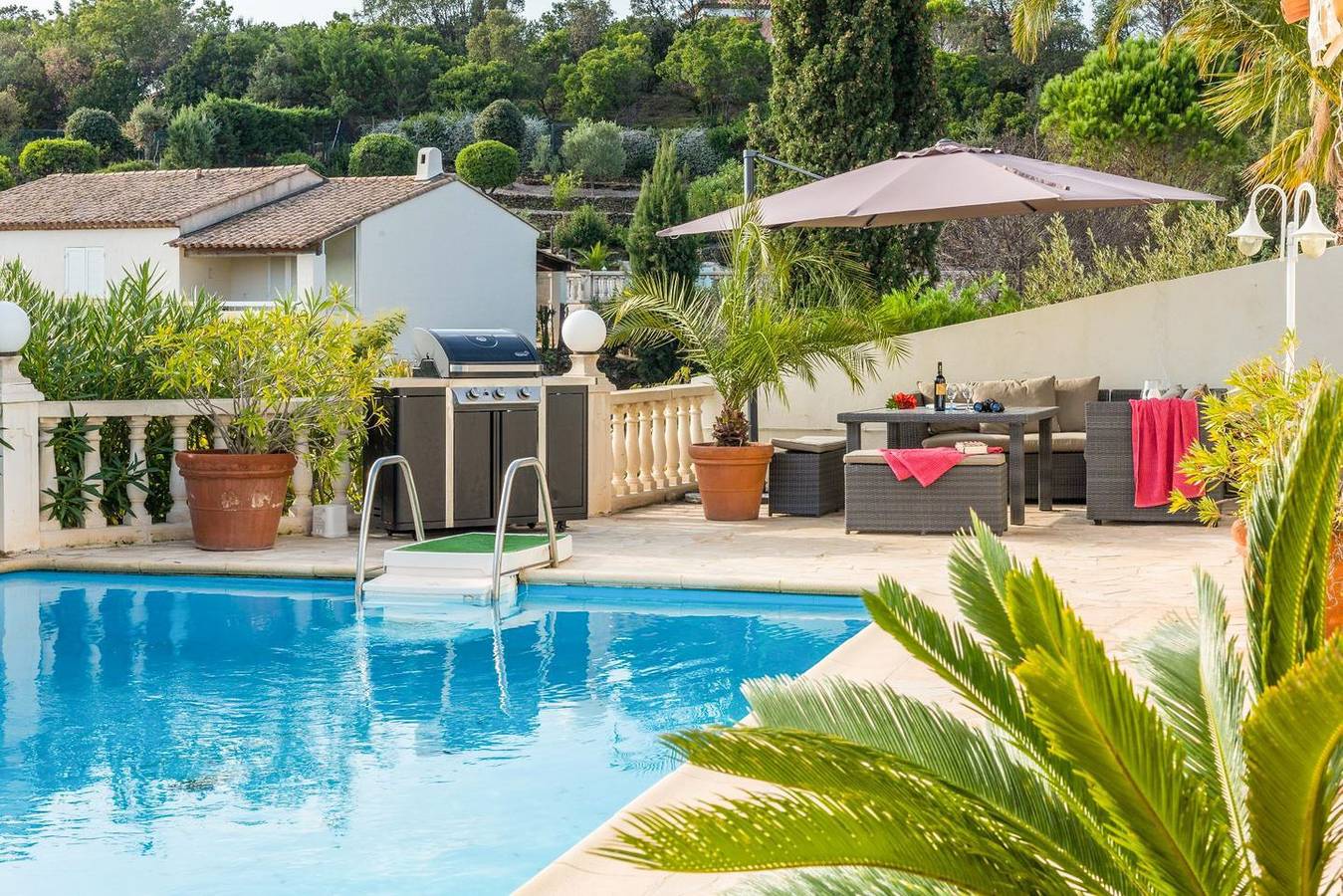 Villa für 8 Personen in Les Issambres mit Pool und weitem Meerblick in Roquebrune-sur-Argens, Mittelmeerküste (Frankreich)