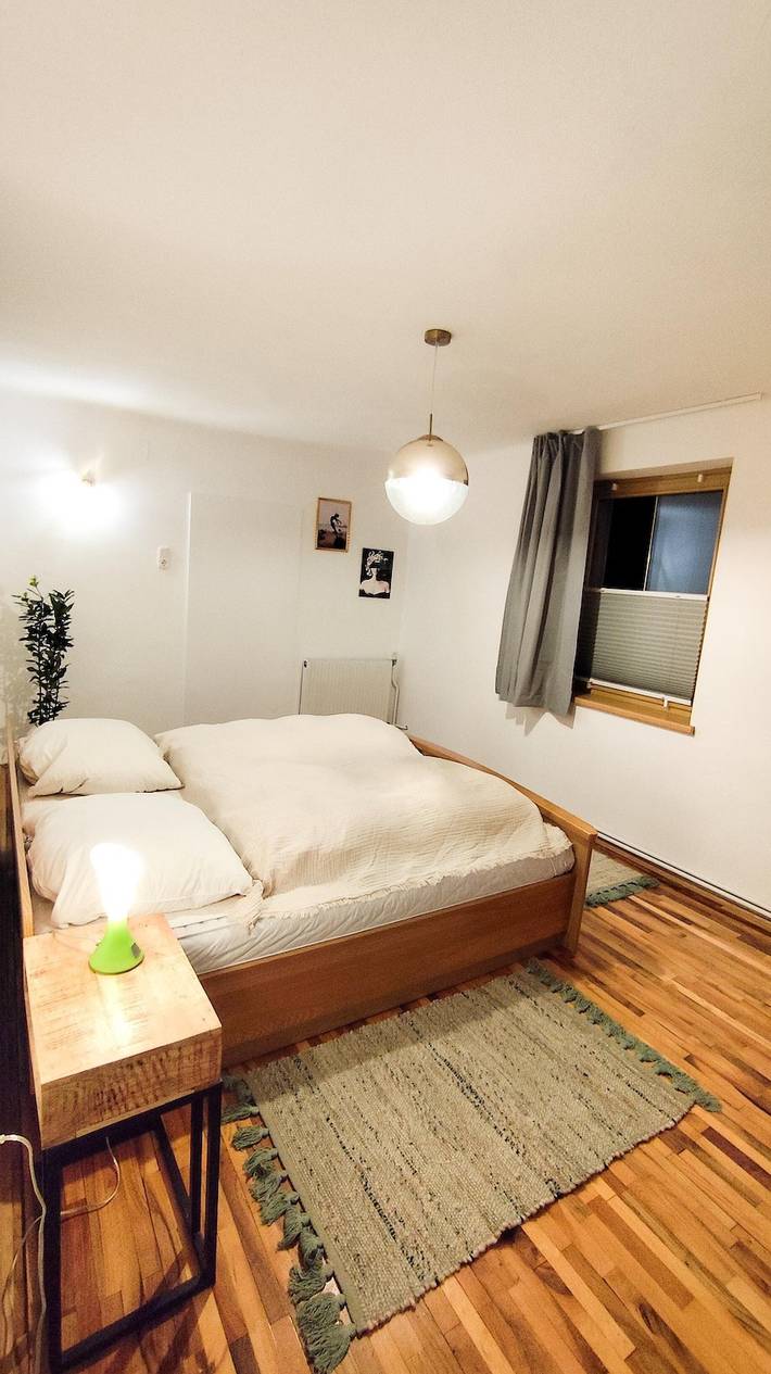 Ganze Wohnung, Ferienwohnung 'Mizi' mit Bergblick, Balkon und Wi-Fi in Hohe Tauern, Stall