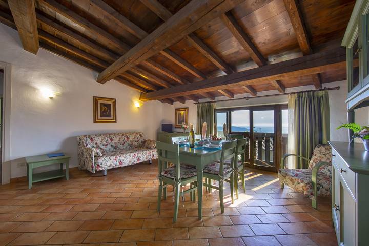 Ferienwohnung für 6 Personen, mit Seeblick, kinderfreundlich in Gargnano