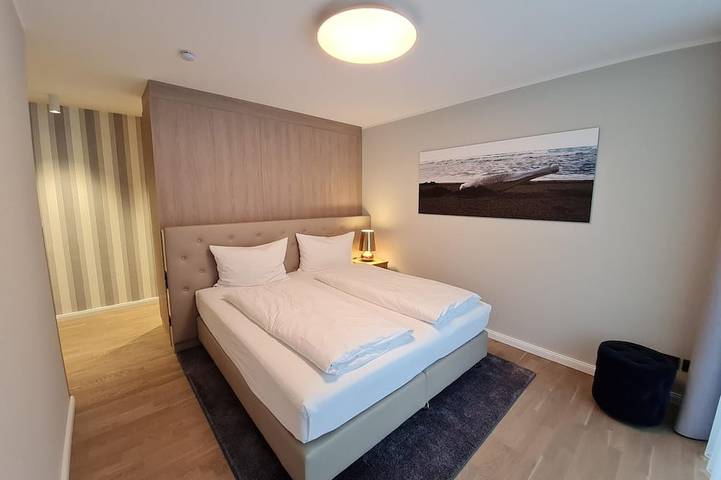 Appartement entier, Luxuriös Ausgestattete Ferienwohnung für Max. 4 Personen. Pool, Strand und Sauna in Waren, Lac Müritz
