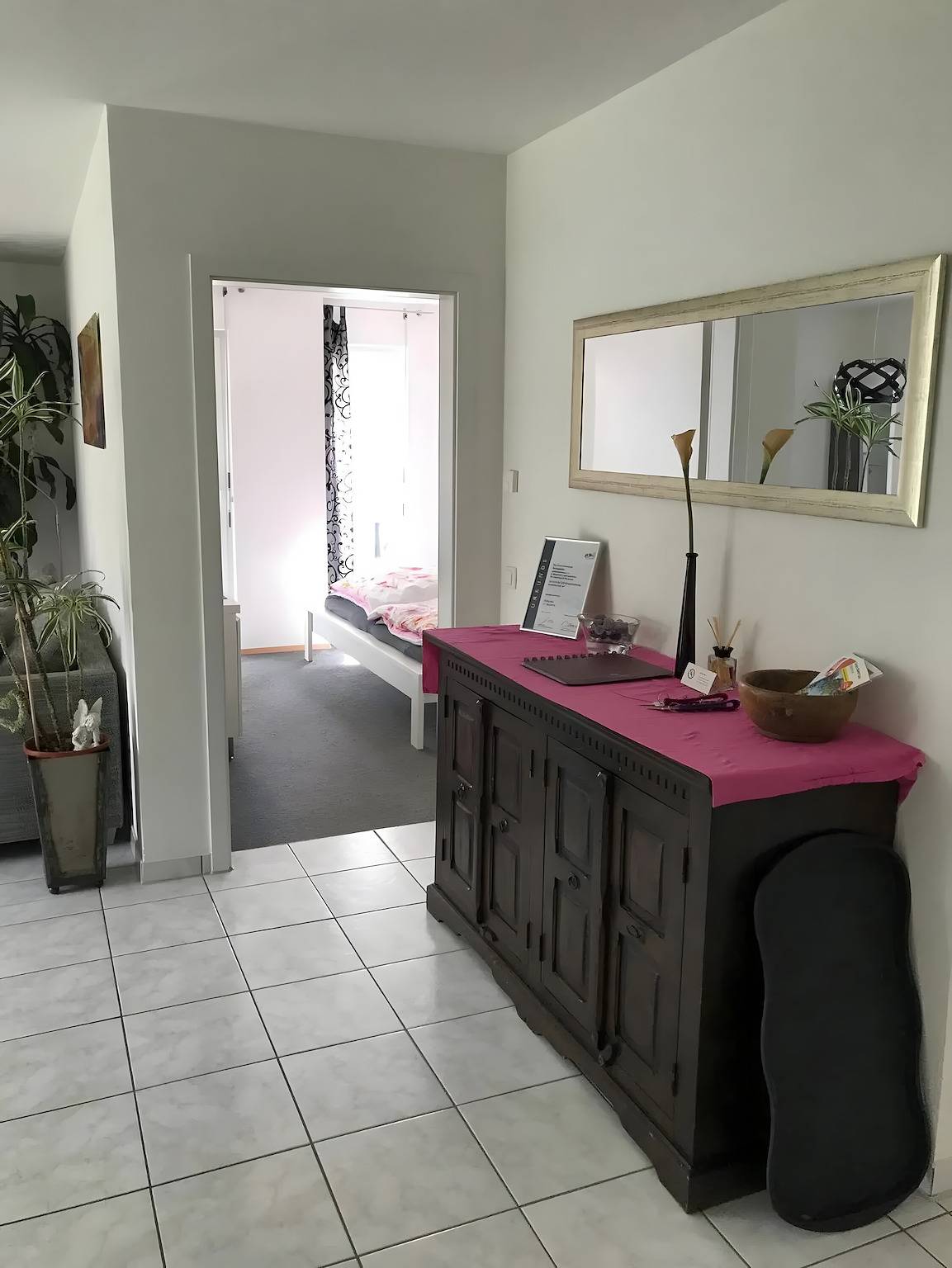 Apartamento entero, Apartamento 'Annabelle' con terraza privada y Wi-Fi in Bodman-Ludwigshafen, Obersee (Bodensee)