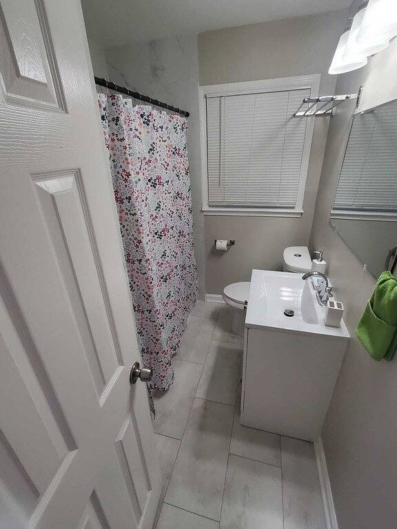 Romantic Peaceful Home with Firepit in Cobb County