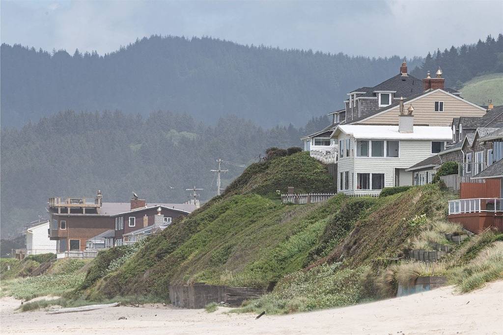 Ganze Wohnung, Oceanfront studio w/ hot tub & beach access in Lincoln City, Devils Lake (OR)