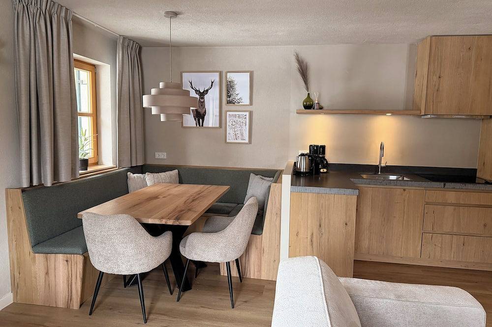 Ganze Wohnung, Chalet zur Rose 2-Zimmer-Wohnung \"Zyklame\" 2-7 Personen (80m2) in Lechtaler Alpen, Berwang