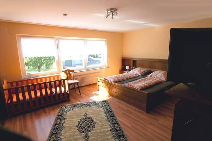 Ferienhaus für 6 Personen, mit Garten in Berndorf - 2