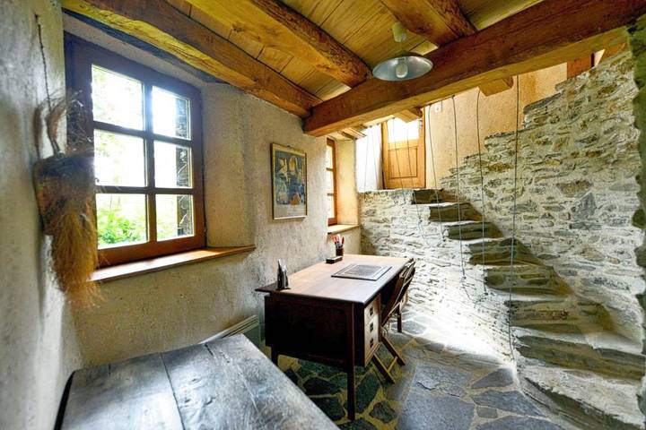 Gîte pour 5 personnes, avec jardin et vue à Saint-Frézal-de-Ventalon