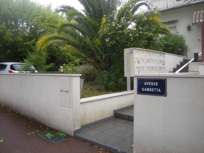 Gîte pour 4 personnes, avec terrasse dans Office De Tourisme D Arcachon
