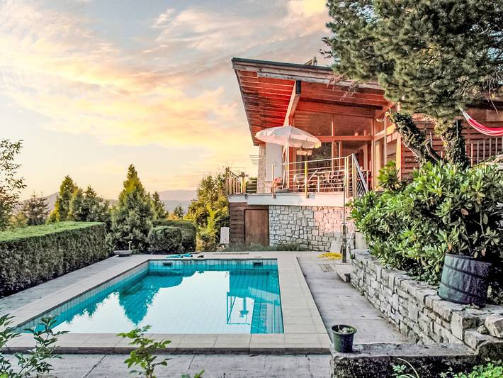 Vakantiehuis voor 8 personen, with terras and uitzicht as well as tuin - 1