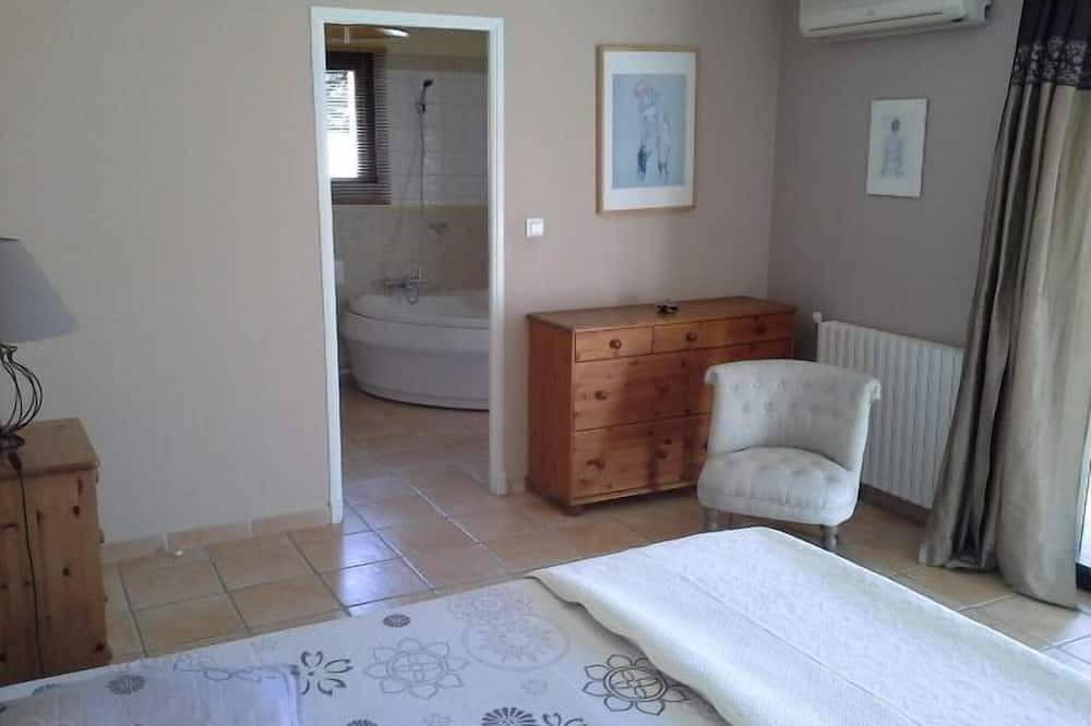 Magnificent Villa with swimming pool in Peypin, Marsella region