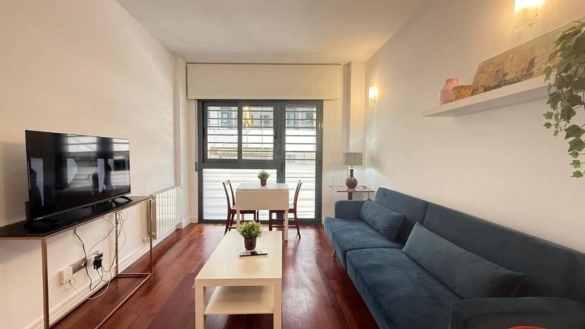 Apartamento para 2 personas, con piscina en Cuatro Caminos