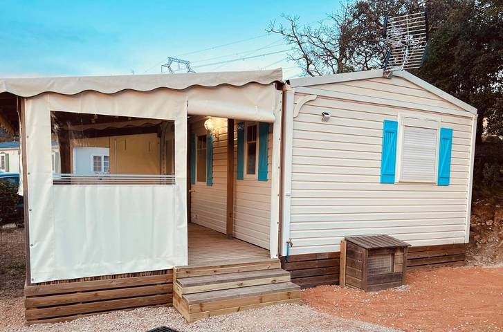 Location de vacances pour 5 personnes, avec jardin et piscine ainsi que vue et bassin pour enfant, animaux acceptés à Rocbaron - 3