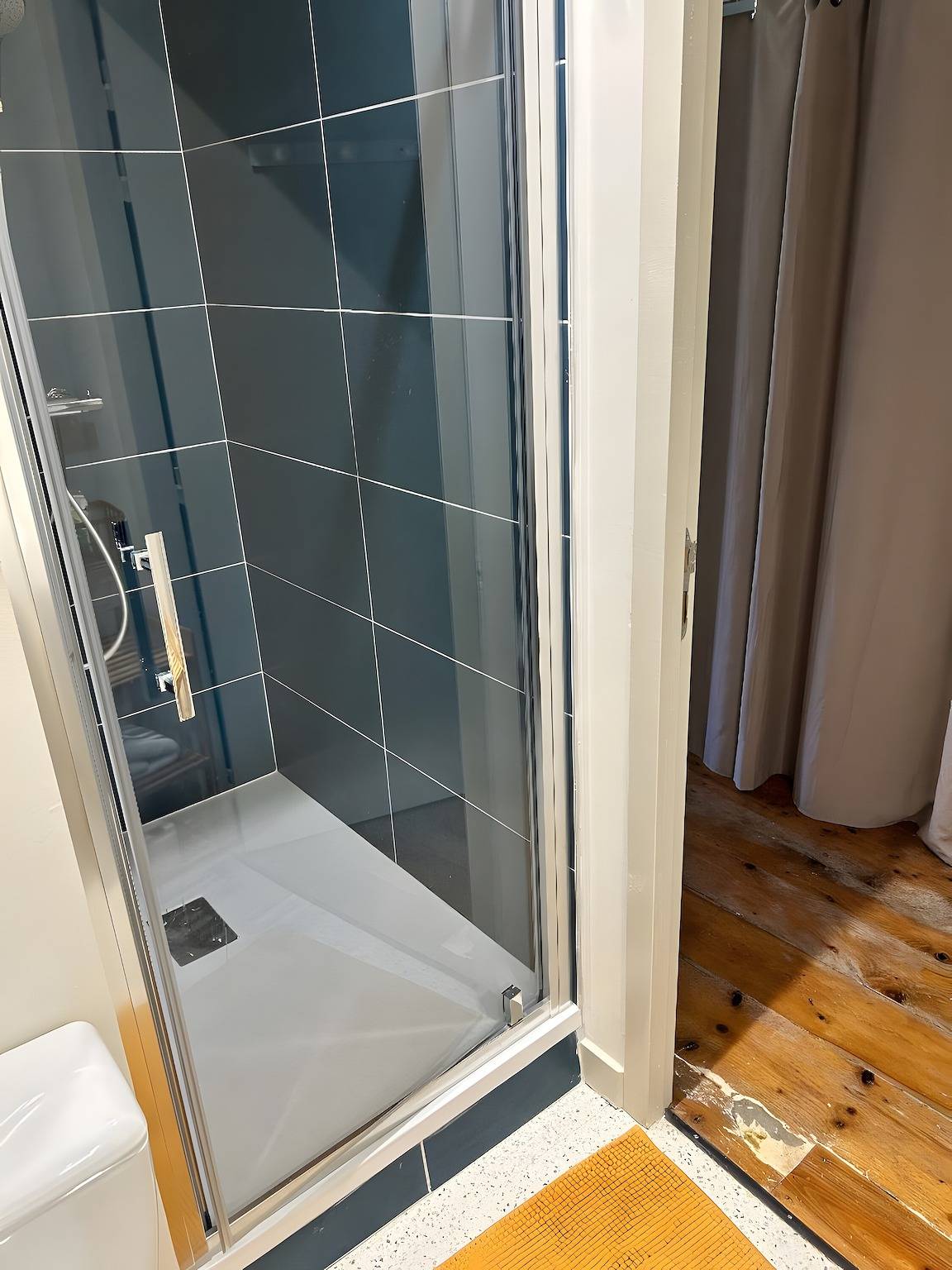 Habitación “Habitación 4” con terraza compartida, jardín común y Wi-Fi in Vic-en-Bigorre, Altos Pirineos