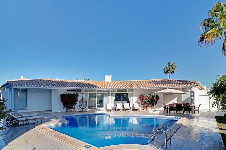 Villa pour 8 personnes, avec jardin dans Quinta do Lago