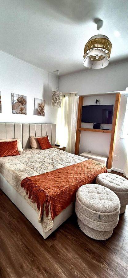 Chambre d’hôte pour 2 personnes, avec jardin ainsi que piscine et terrasse