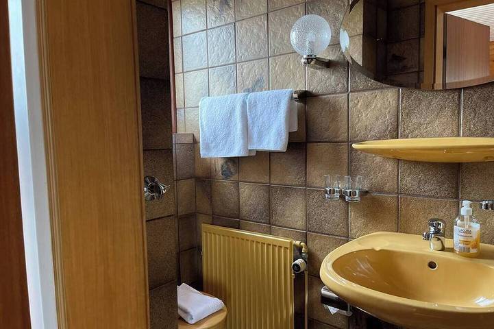 Ganze Wohnung, Gemütliches Doppel-Zimmer mit sonnigem Balkon in Westerland, Sylt (Gemeinde)