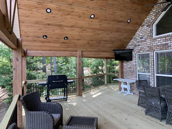 Vacation rental for 12 people, with balcony in Lewis Smith Lake