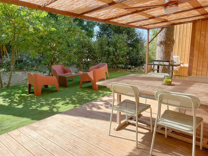 Location de vacances pour 4 personnes, avec Terrasse ainsi que Jardin et Sauna à Puget-sur-Argens