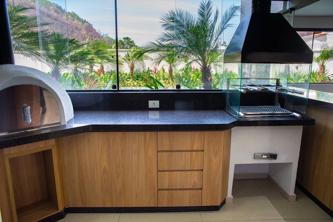 Entire apartment, Apto com Piscina, Churrasqueira a 85 m da Praia in Caraguatatuba, Região Metropolitana do Vale do Paraíba e Litoral Norte