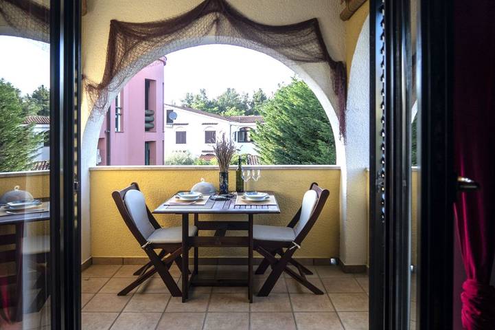 Ferienwohnung für 4 Personen, mit Balkon/Terrasse in Malinska