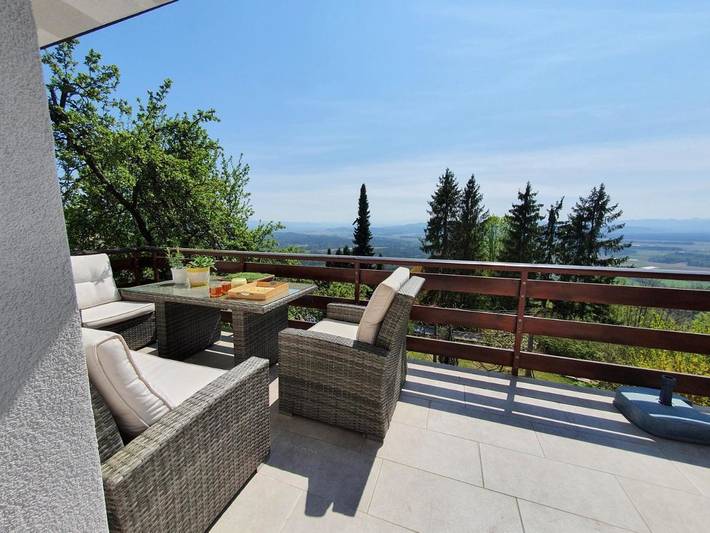 Villa für 7 Personen, mit Ausblick und Garten in Slowenien - 3
