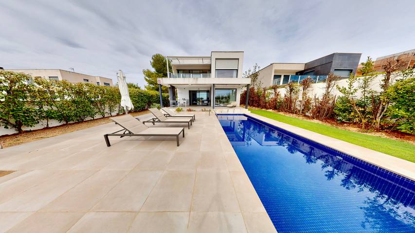 Casa rural para 8 personas, con terraza y jardín en Perelló - 2