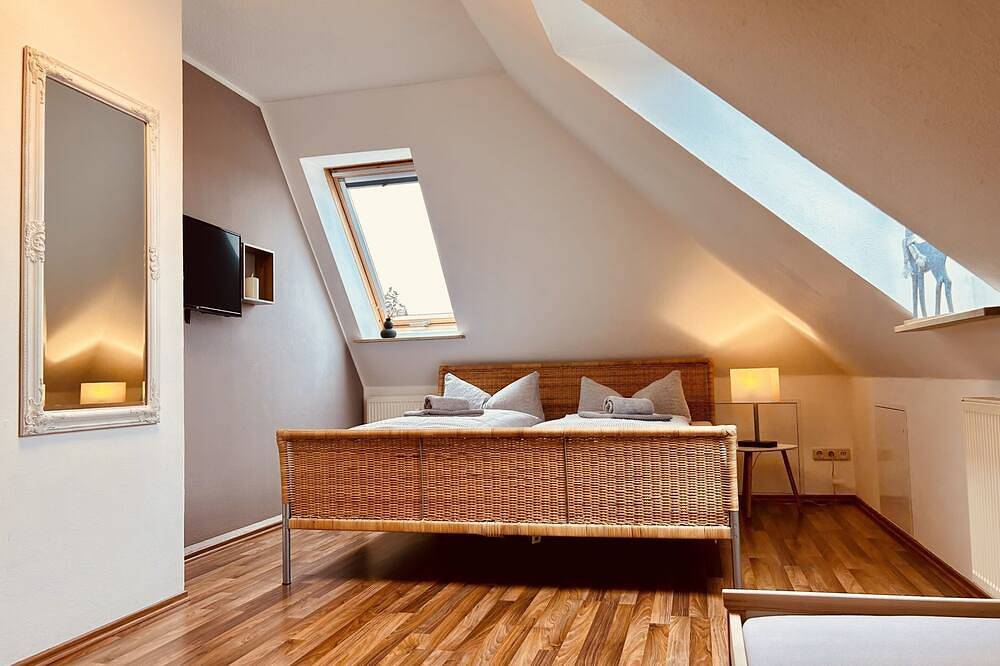 Ganze Wohnung, Modernes Ap.| 24h-Self-Check-in|Wlan|Smart+Sattv in Erfurt, Thüringer Kernland