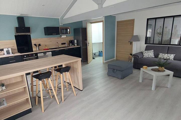 Location de vacances pour 4 personnes, avec Terrasse à Salles-sur-Mer