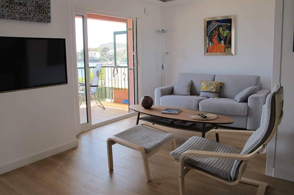 Entire apartment, Très bel appartement 2 pièces proche de la mer et de toutes commodités in Agay, Saint-Raphaël