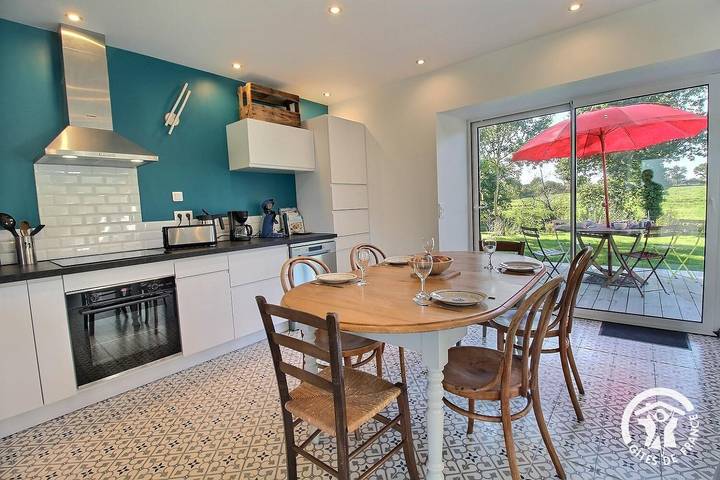 Gîte pour 4 personnes, avec terrasse et jardin à Ploumilliau - 4