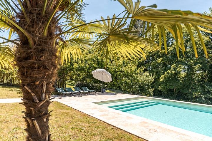Gîte pour 8 personnes, avec piscine, animaux acceptés à Aubas - 4