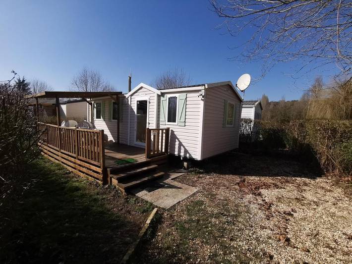 Location de vacances pour 6 personnes, avec terrasse ainsi que jardin et piscine à Ivry-la-Bataille - 4