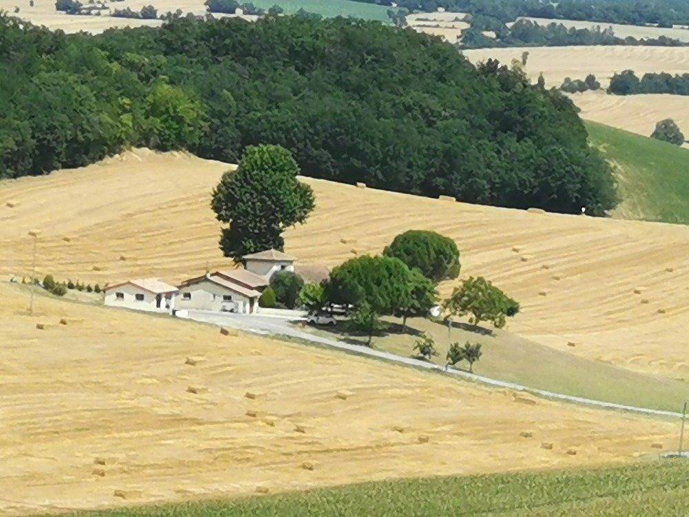 Gîte de plain-pied avec piscine, à la campagne in Graulhet, Région de Castres