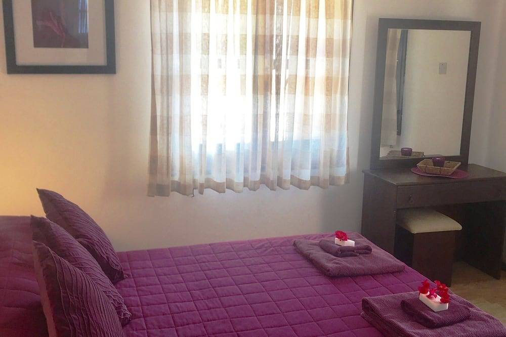 Traditional Stone villa with a private pool, sea and mountainview & fast Wifi in Northern Cyprus