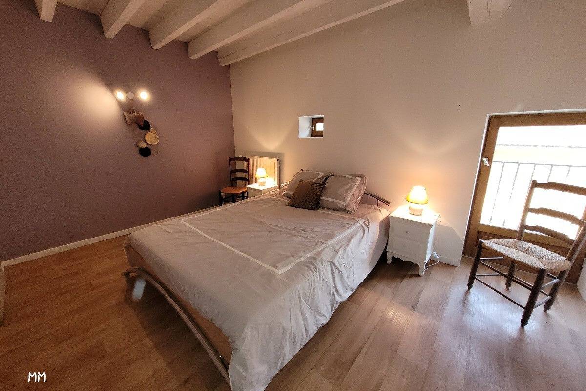 Les Gîtes de Louisette  Le 974 grand gite avec pis in Ébreuil, Région de Montluçon