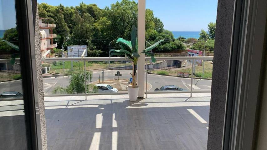 Gîte pour 2 personnes, avec terrasse ainsi que vue et jardin à Villapiana - 4