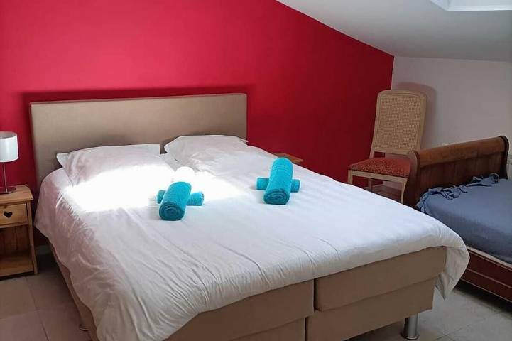 Gîte pour 2 personnes, avec terrasse ainsi que piscine et jardin à Barret-sur-Méouge - 2