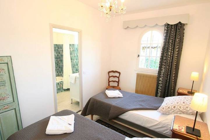 Gîte pour 5 personnes, avec jardin à Le Bar-sur-Loup - 3