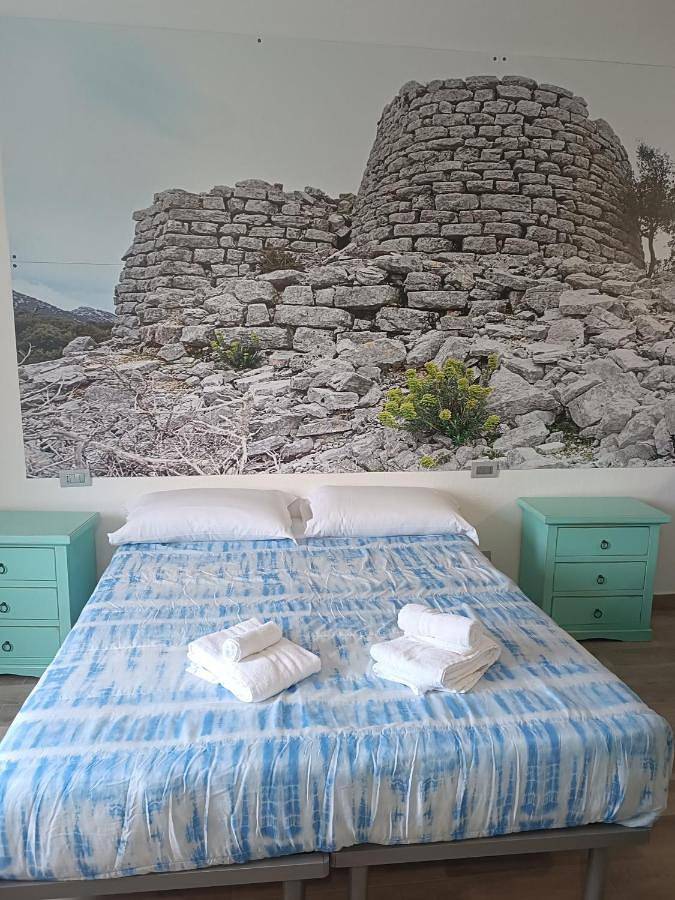 Gîte pour 3 personnes, avec jardin et vue à Orgosolo